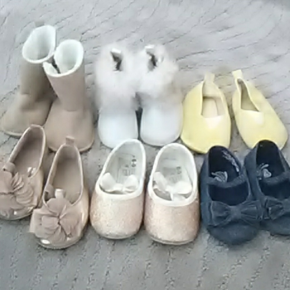 Baby shoes 6/9 months lot